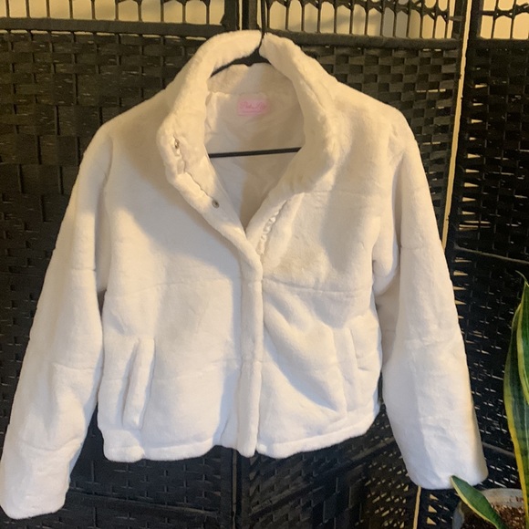 Pink Lily faux fur jacket. Super soft. Never worn. - Picture 3 of 3
